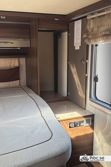 Bürstner Elegance 900/890/810 20 of 25