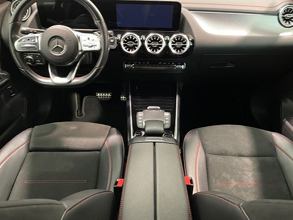 Mercedes-Benz EQA300 9 of 21