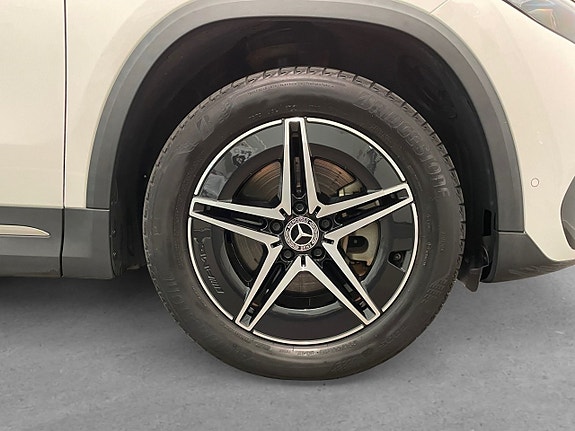 Mercedes-Benz EQA300 6 of 21