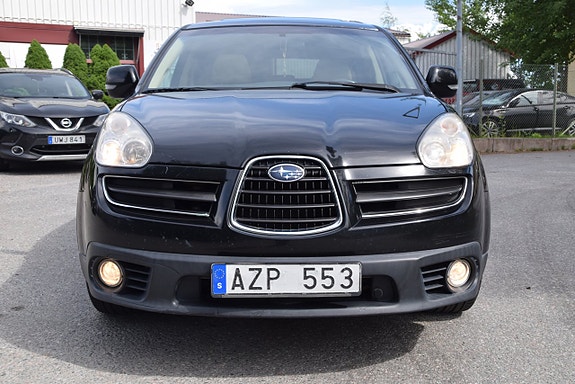 Subaru Tribeca 2 of 5