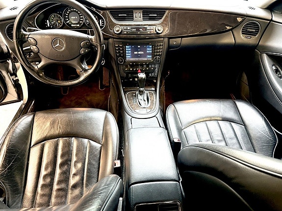 Mercedes-Benz CLS350 9 of 12