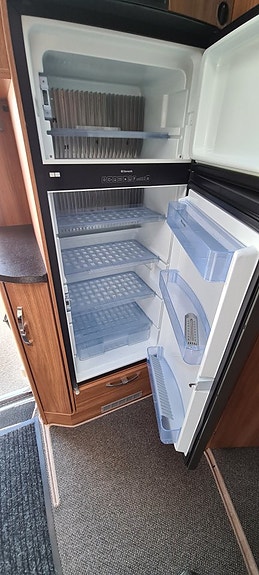 Frankia 840 DB Luxury "Superfint Skick" 12 of 20
