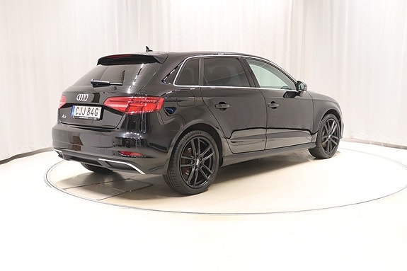 Audi A3 4 of 5