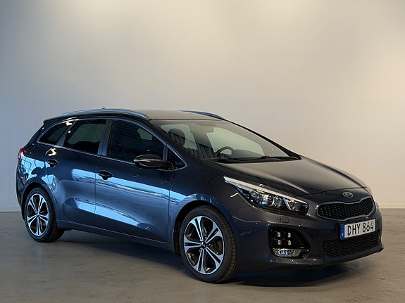 Kia Ceed 2 of 5