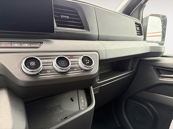Nissan Interstar 14 of 16