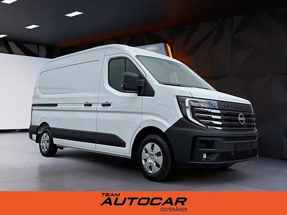 Nissan Interstar 2 of 5