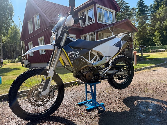 Husqvarna 701 ENDURO 2016 3 of 5
