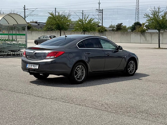 Opel Insignia 3 of 5