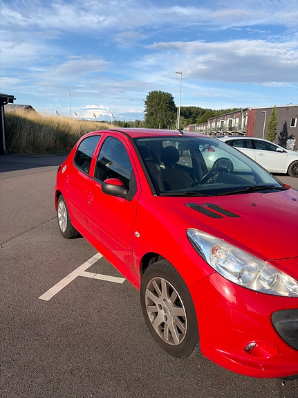 Peugeot 206+ 3 of 5