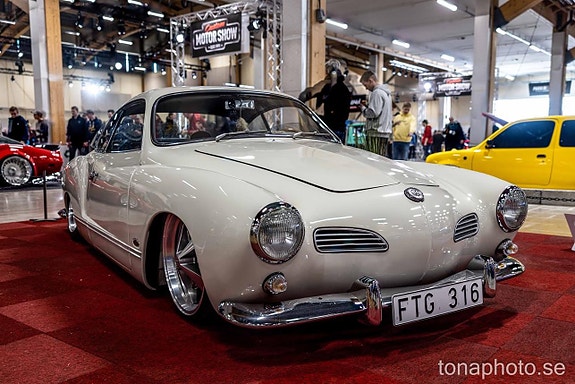Volkswagen 1200 3 of 5