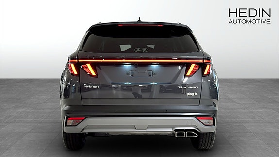 Hyundai Tucson 7 of 12