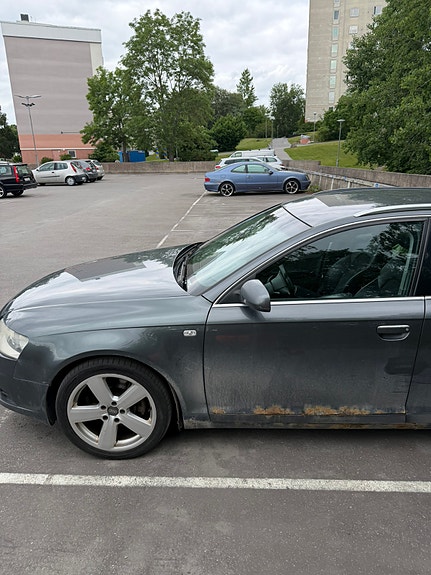 Audi A6 2 of 9