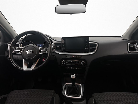 Kia Ceed 12 of 29