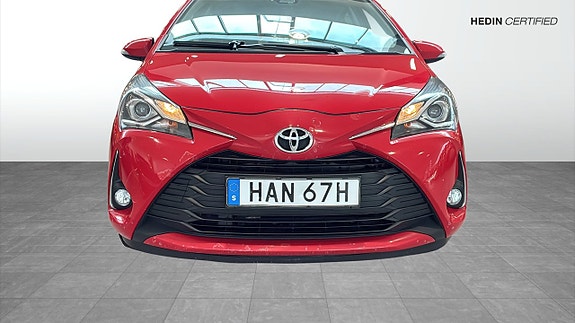 Toyota Yaris 8 of 14