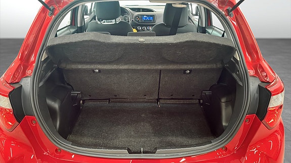 Toyota Yaris 10 of 14