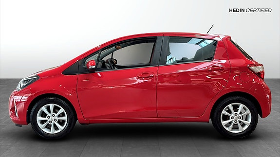 Toyota Yaris 6 of 14