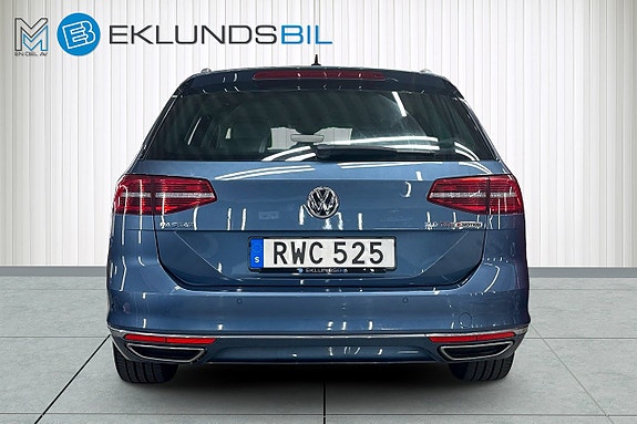 Volkswagen Passat 6 of 18