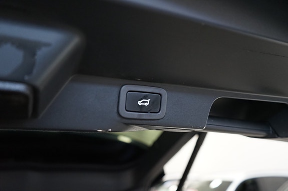 Land Rover Range Rover Sport 7 of 21