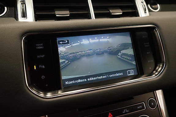 Land Rover Range Rover Sport 17 of 21