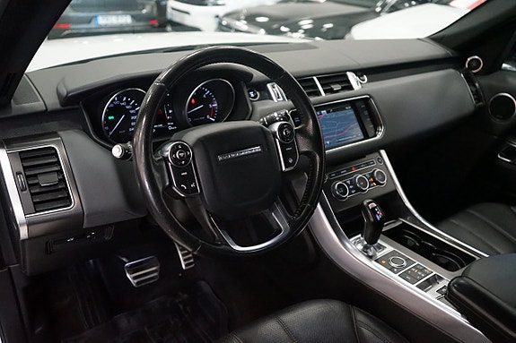 Land Rover Range Rover Sport 10 of 21