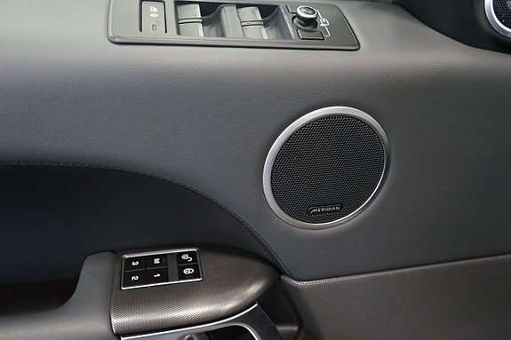 Land Rover Range Rover Sport 9 of 21