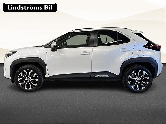 Toyota Yaris Cross 6 of 23