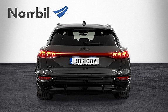 Audi Q6 e-tron 5 of 5