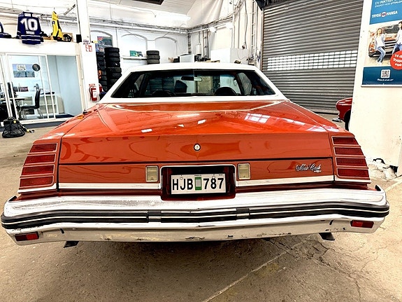 Chevrolet Monte Carlo 6 of 21