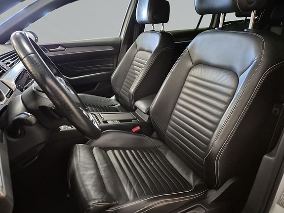 Volkswagen Passat Alltrack 8 of 9