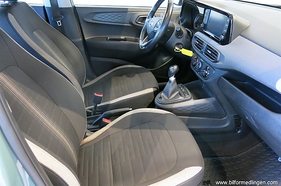 Hyundai i10 10 of 10