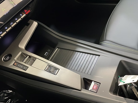 Peugeot 408 15 of 21