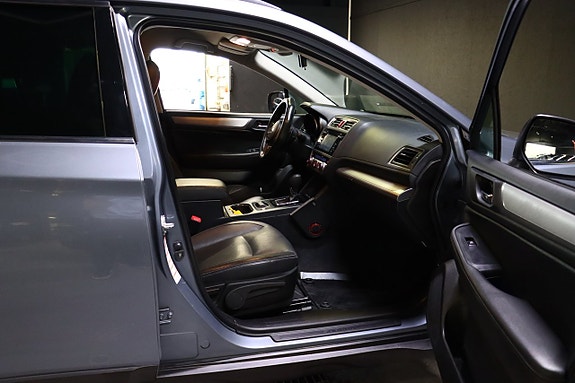 Subaru Outback 16 of 26