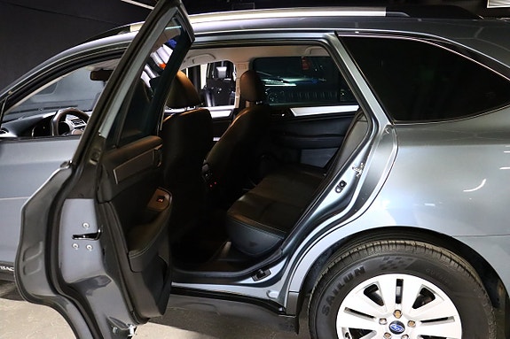 Subaru Outback 13 of 26