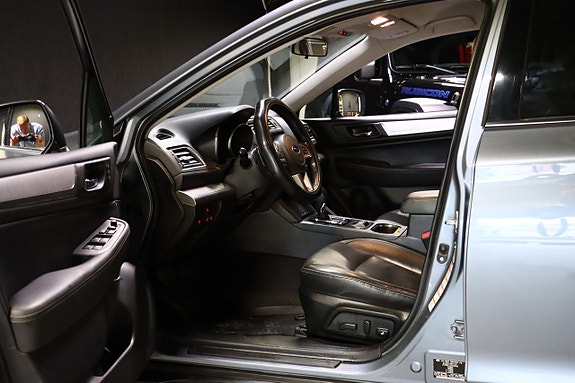 Subaru Outback 10 of 26
