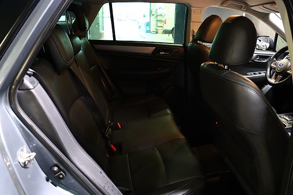 Subaru Outback 14 of 26