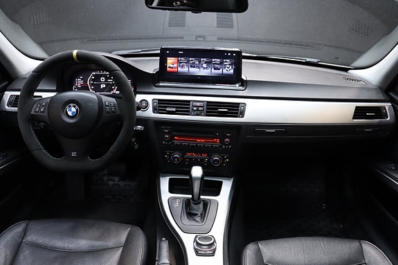 BMW 335i 21 of 30