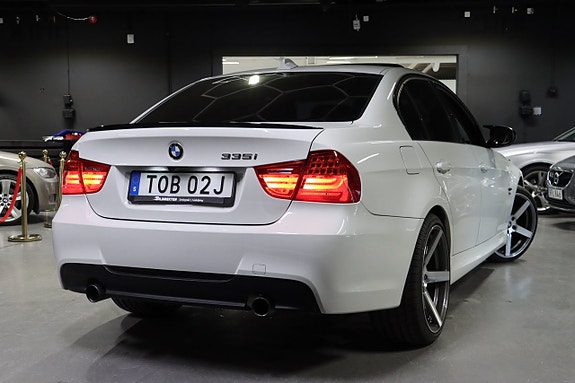 BMW 335i 6 of 30