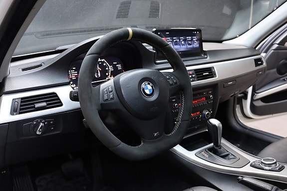 BMW 335i 14 of 30