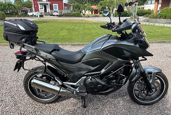 Honda NC750X 2 of 5