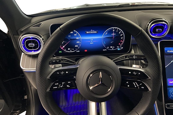 Mercedes-Benz C300 9 of 17