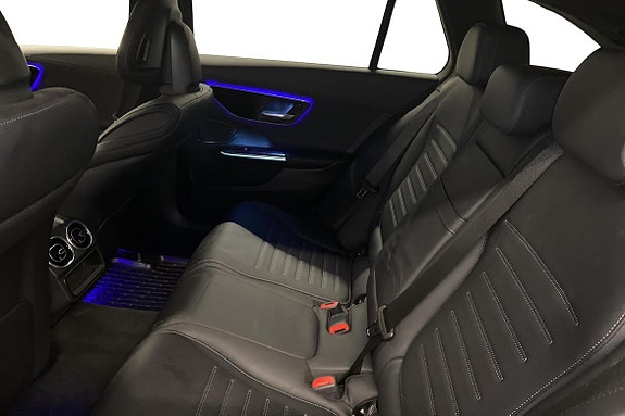 Mercedes-Benz C300 12 of 17