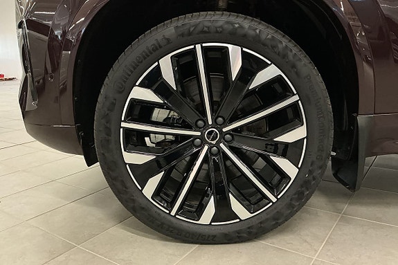 Volvo XC90 9 of 30