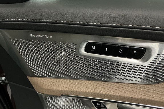 Volvo XC90 22 of 30