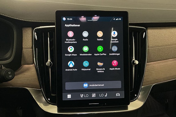 Volvo XC90 20 of 30