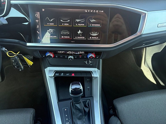 Audi Q3 12 of 26