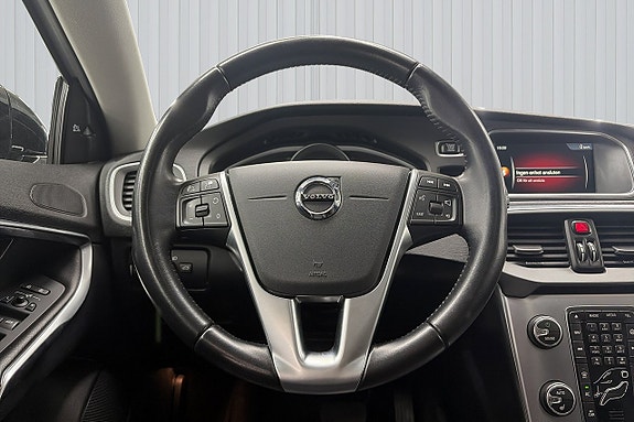 Volvo V40 Cross Country 13 of 22