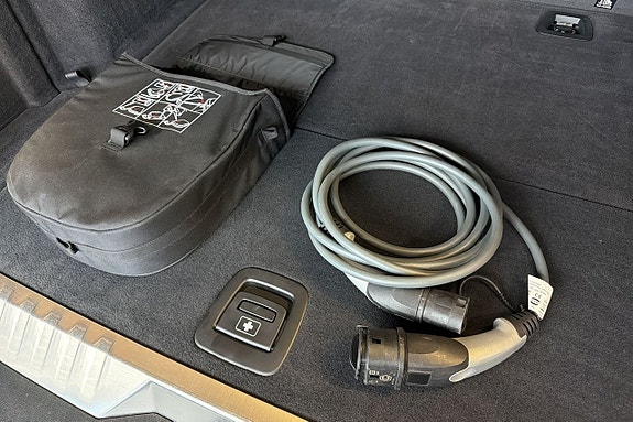 BMW 530e 14 of 30