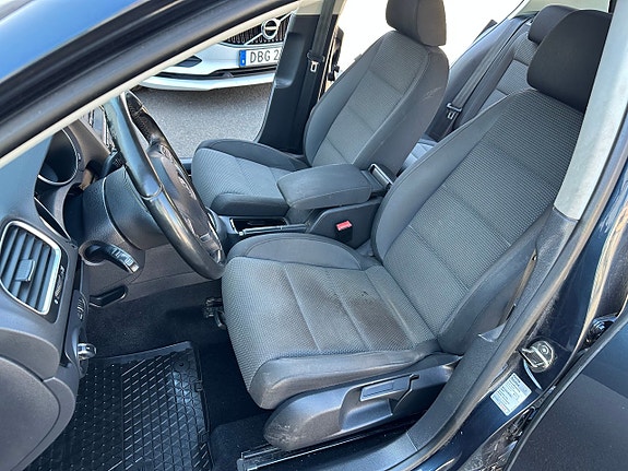 Volkswagen Golf VI 14 of 21