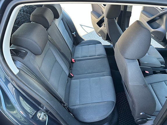 Volkswagen Golf VI 12 of 21