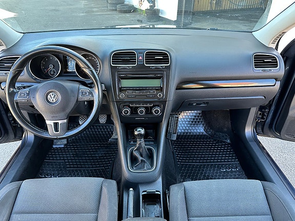 Volkswagen Golf VI 10 of 21